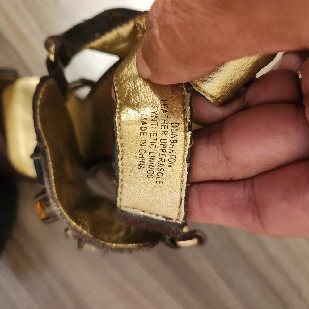 Report signature Dunbarton  jeweled heels size 7 - Picture 10 of 13